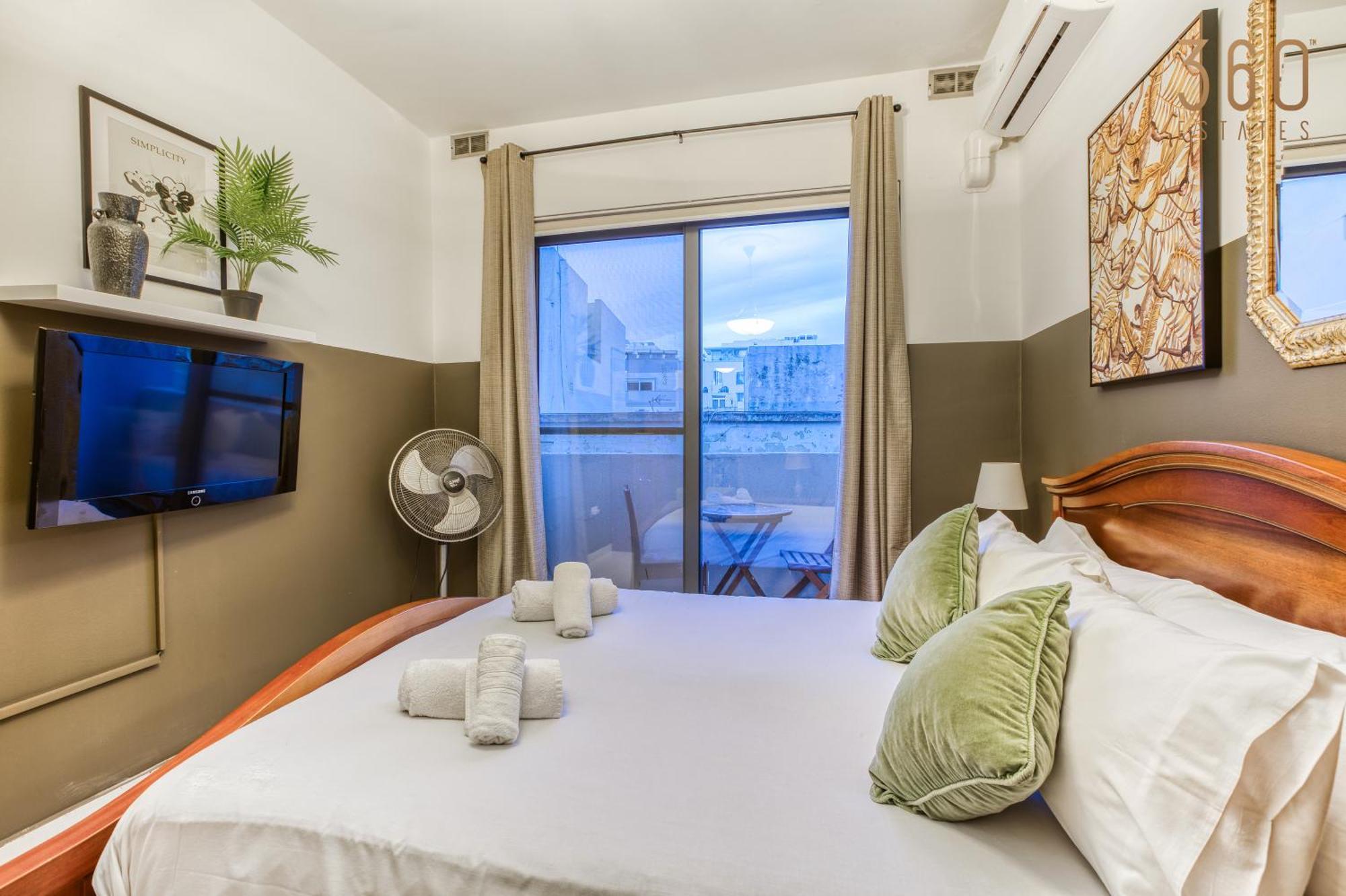 A Comfortable Apartment In The Heart Of Paceville Bt 360 Estates Saint Julian's Dış mekan fotoğraf